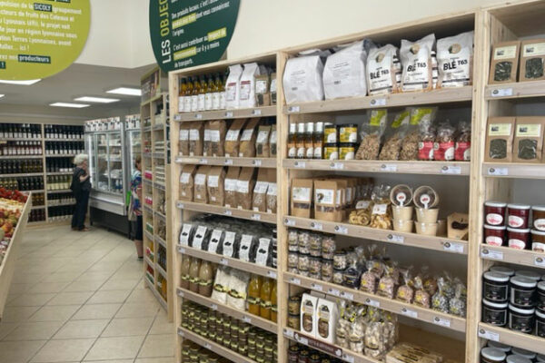 Rayon-epicerie-Saveurs-du-Coin Rayon épicerie magasin Saveurs du Coin Chazelles-sur-Lyon