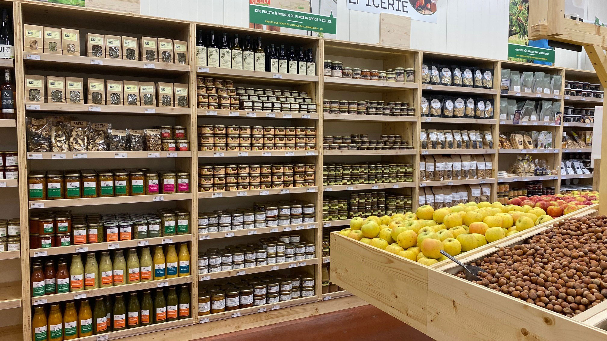 Rayon épicerie magasin Terres Lyonnaises Oullins