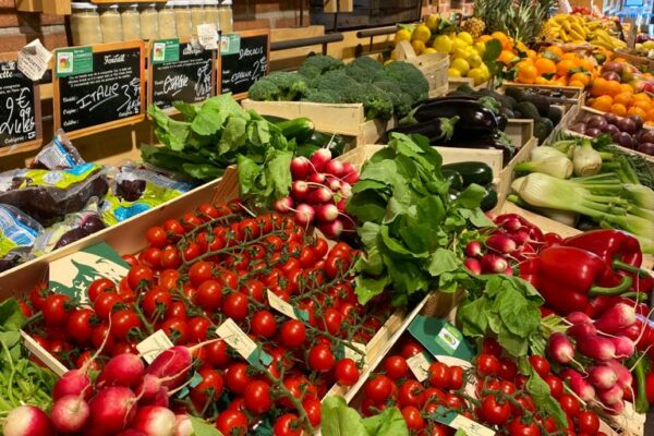 Etals de légumes magasin Terres Lyonnaises Croix-Rousse