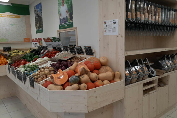 rayon-legumes-et-vrac-terres-lyonnaises-st-genis-laval Etals de légumes et vrac Terres Lyonnaises Saint-Genis-Laval